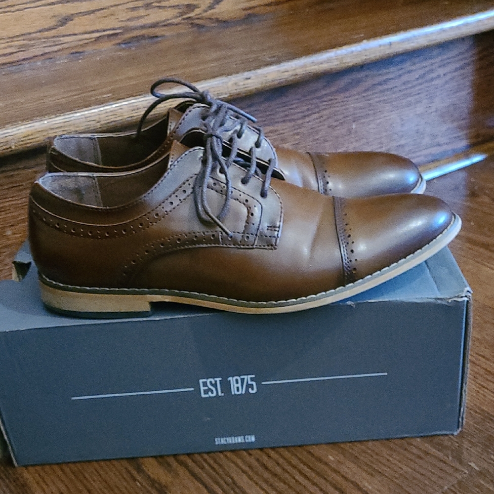 Men's Brown Leather Cap-Toe Derby Dress Shoes